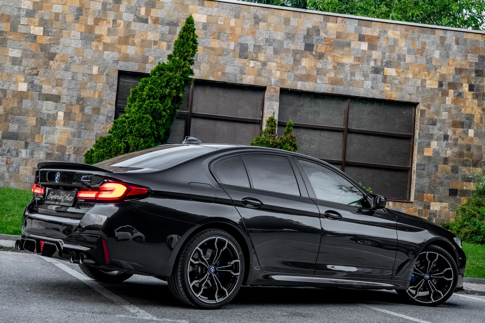 BMW 530 d* X-DRIVE* M-PERFORMANCE* LCI* CARBON* HEAD UP* , снимка 5 - Автомобили и джипове - 54862841