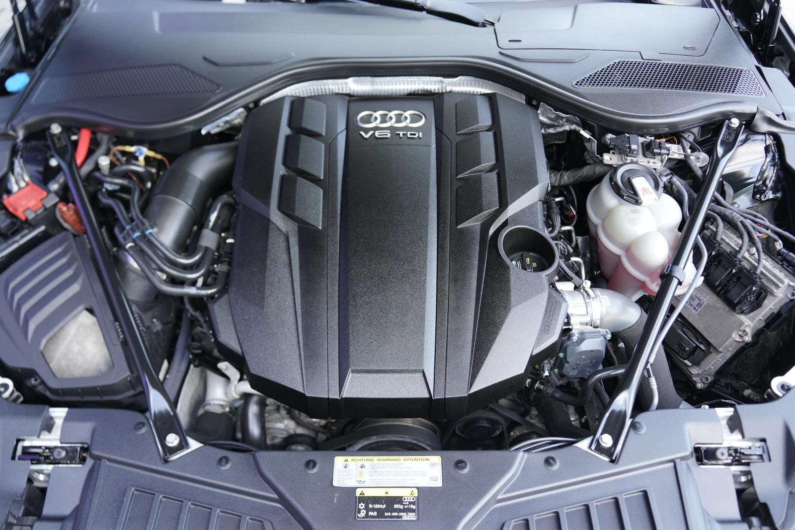 Audi A8 50TDI Quattro Bang&Olufsen, снимка 15 - Автомобили и джипове - 55299195