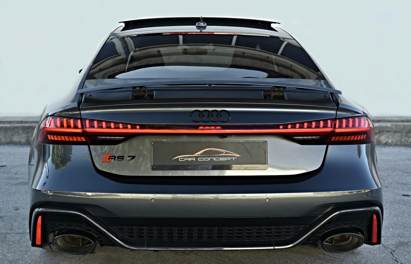 Audi Rs7 4.0TFSI 2xCARBON B&O EXCLUSIVE CERAMIC PANO305KM/H, снимка 5 - Автомобили и джипове - 55496783
