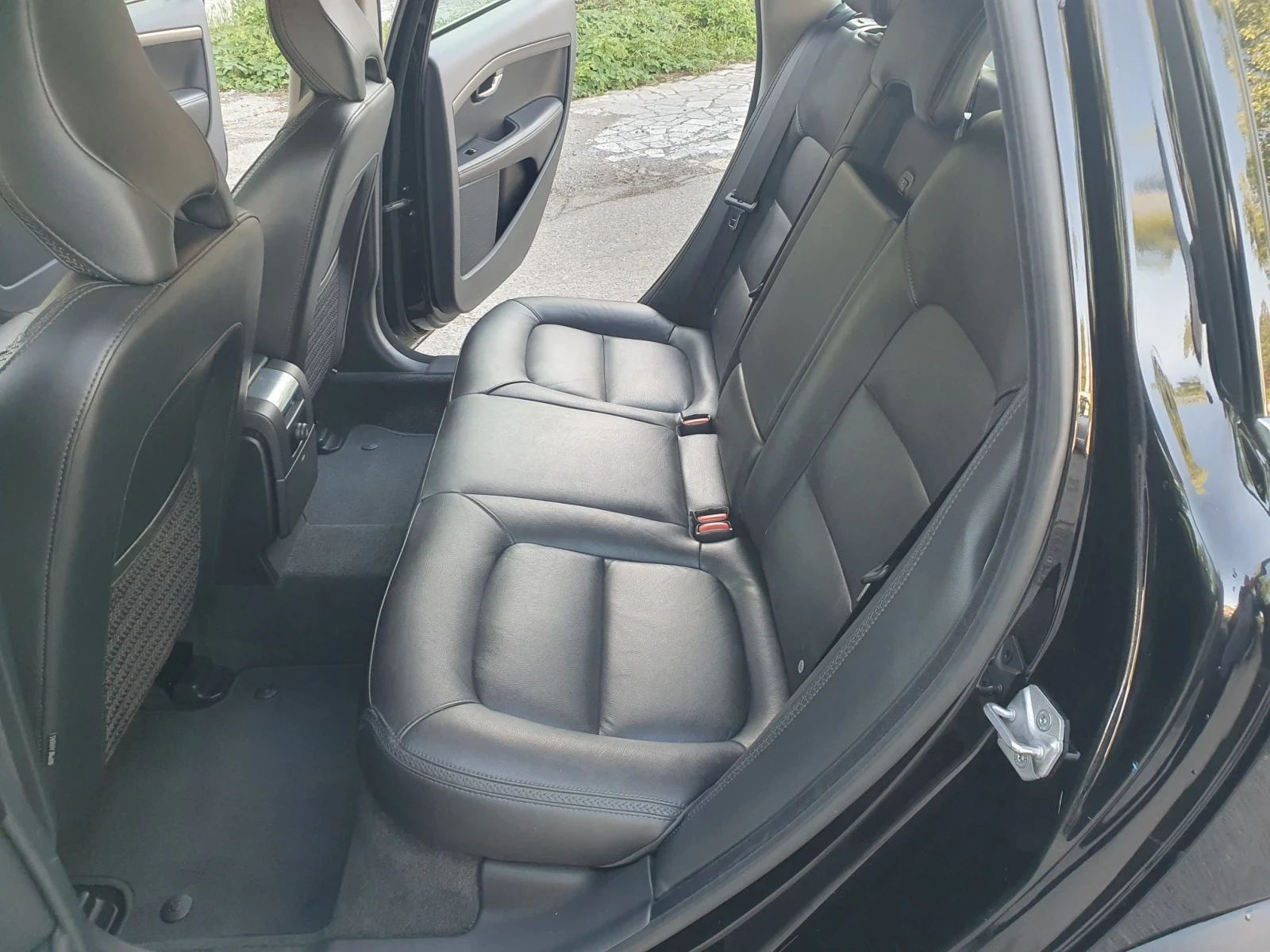 Volvo Xc70, снимка 14 - Автомобили и джипове - 55600468