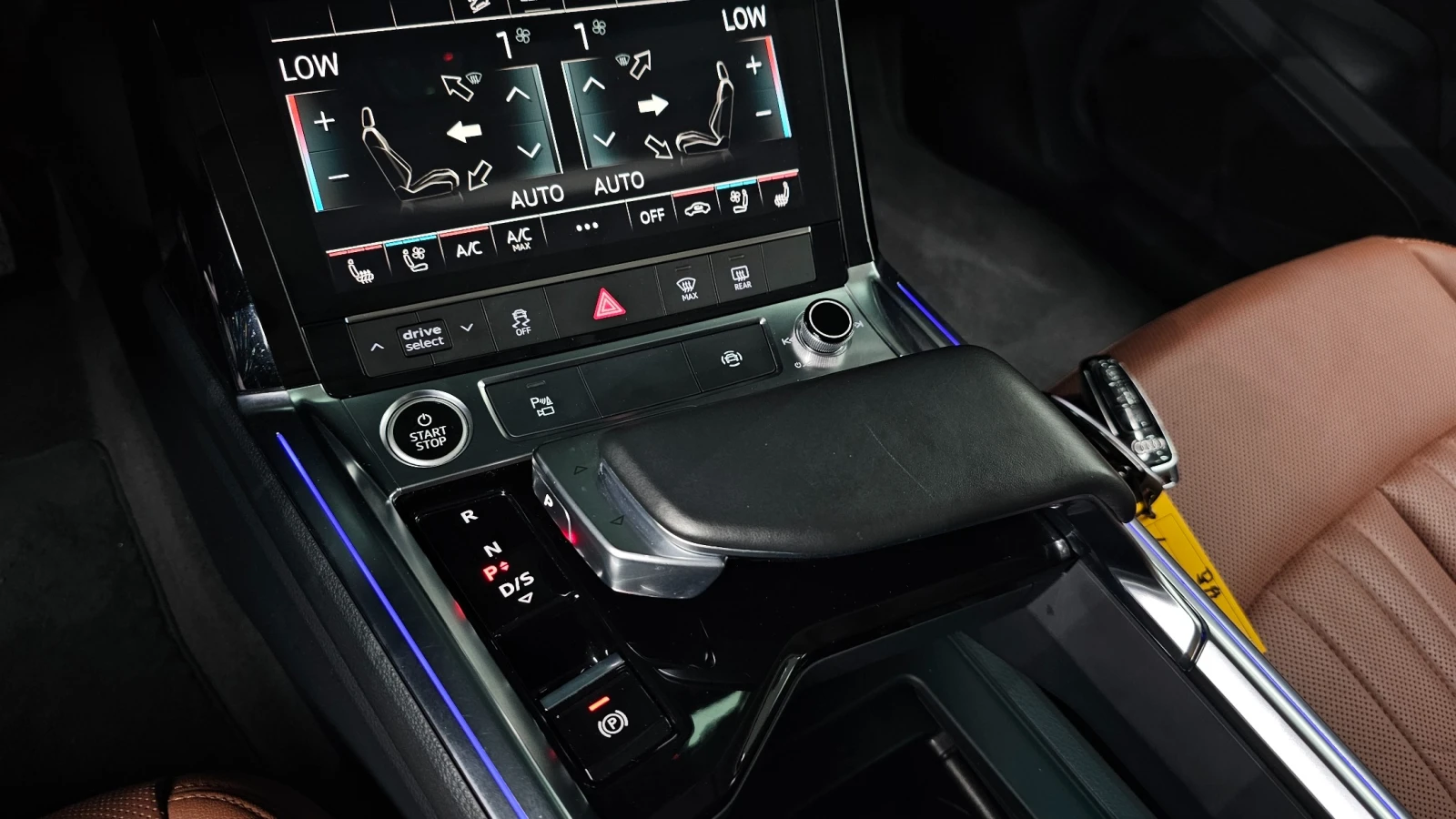 Audi E-Tron 50 Quattro, снимка 11 - Автомобили и джипове - 56012124