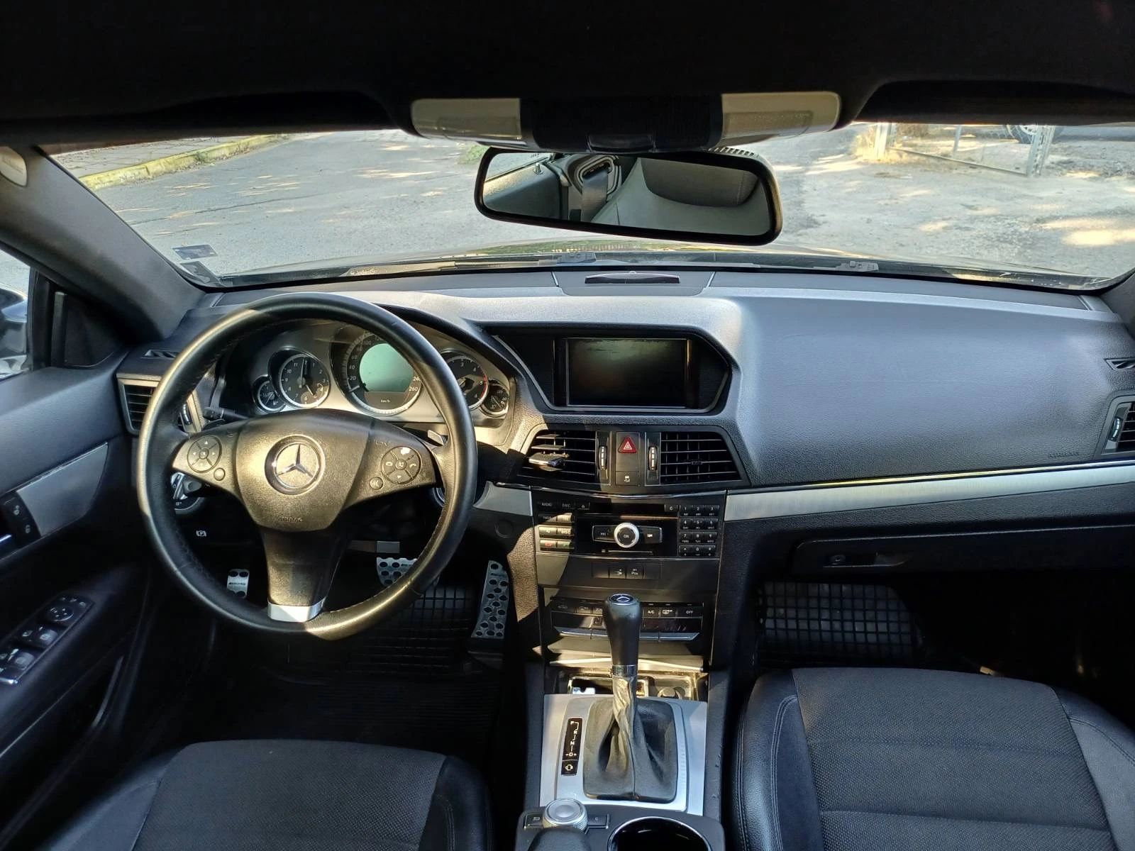 Mercedes-Benz E 250 CDI Coupe Avantgarde, снимка 9 - Автомобили и джипове - 56161435
