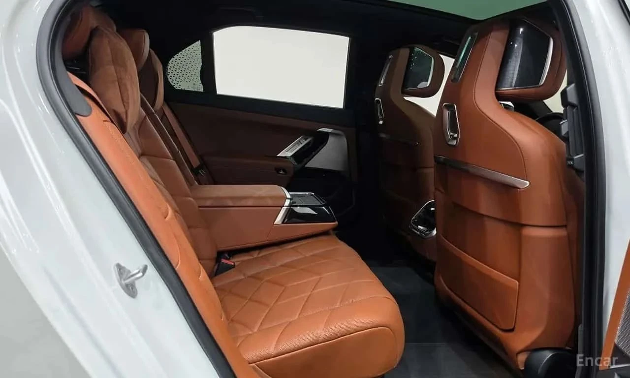 BMW 740, снимка 11 - Автомобили и джипове - 56689966