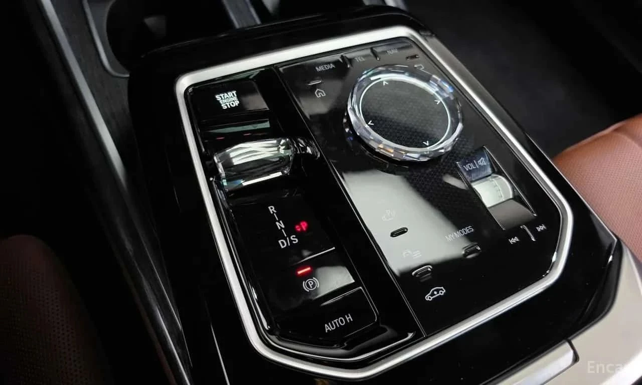 BMW 740, снимка 9 - Автомобили и джипове - 56689966