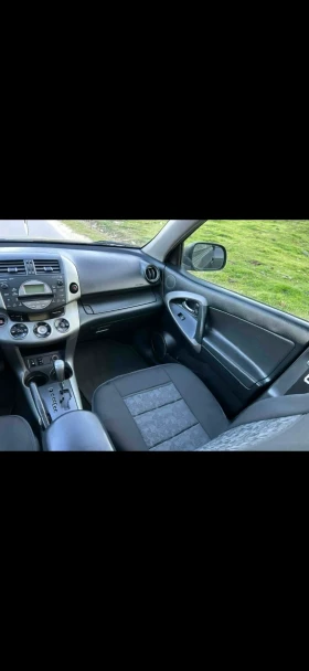Toyota Rav4 2.0 Автоматик 4х4 , снимка 14