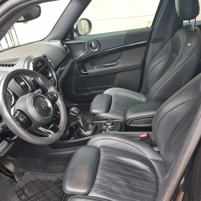 Mini Countryman 1.5 turbo, снимка 13 - Автомобили и джипове - 52552085