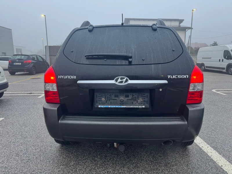 Hyundai Tucson 2.0 gas/benz 4x4, снимка 6 - Автомобили и джипове - 53436415