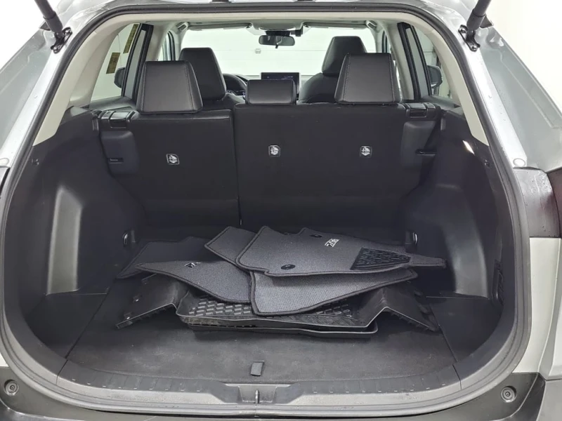 Toyota Rav4 HYBRID XLE  CARFAX, снимка 16 - Автомобили и джипове - 53447357