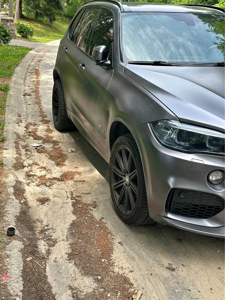BMW X5 * xDrive50i* M-PKG* MATTE GRAY* HEAD UP* , снимка 2 - Автомобили и джипове - 54022780