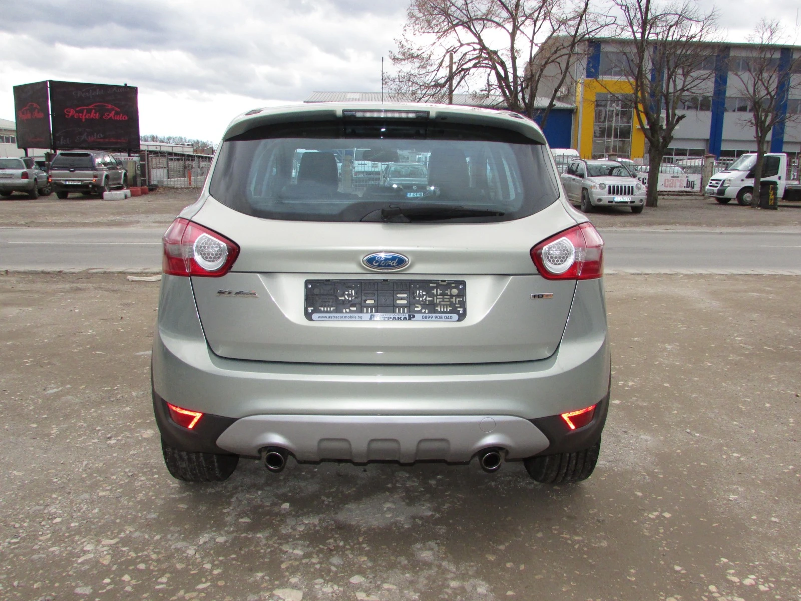 Ford Kuga 2.0TDCI 4X4 EU4 - изображение 4