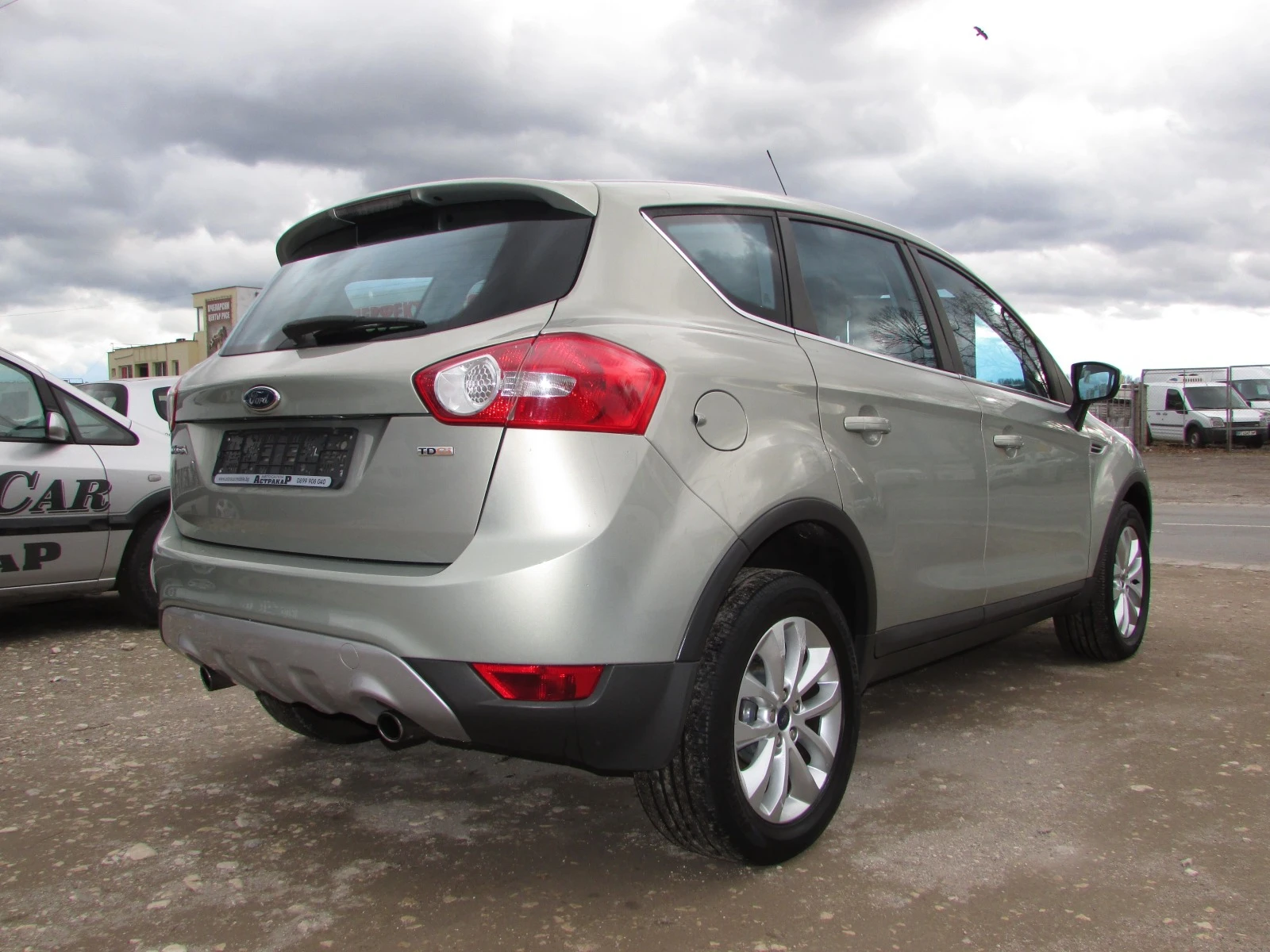 Ford Kuga 2.0TDCI 4X4 EU4 - изображение 5