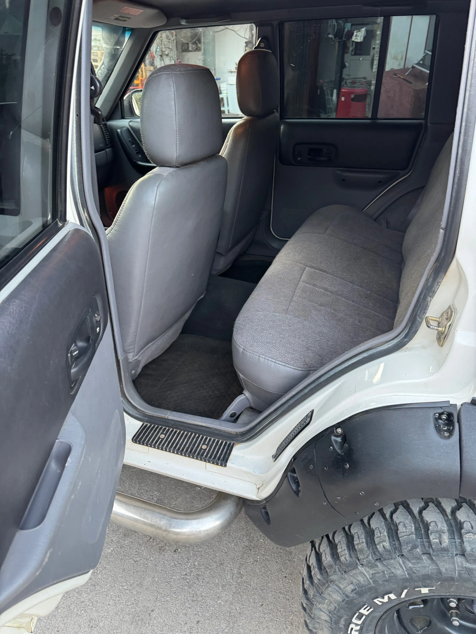 Jeep Cherokee  - изображение 6