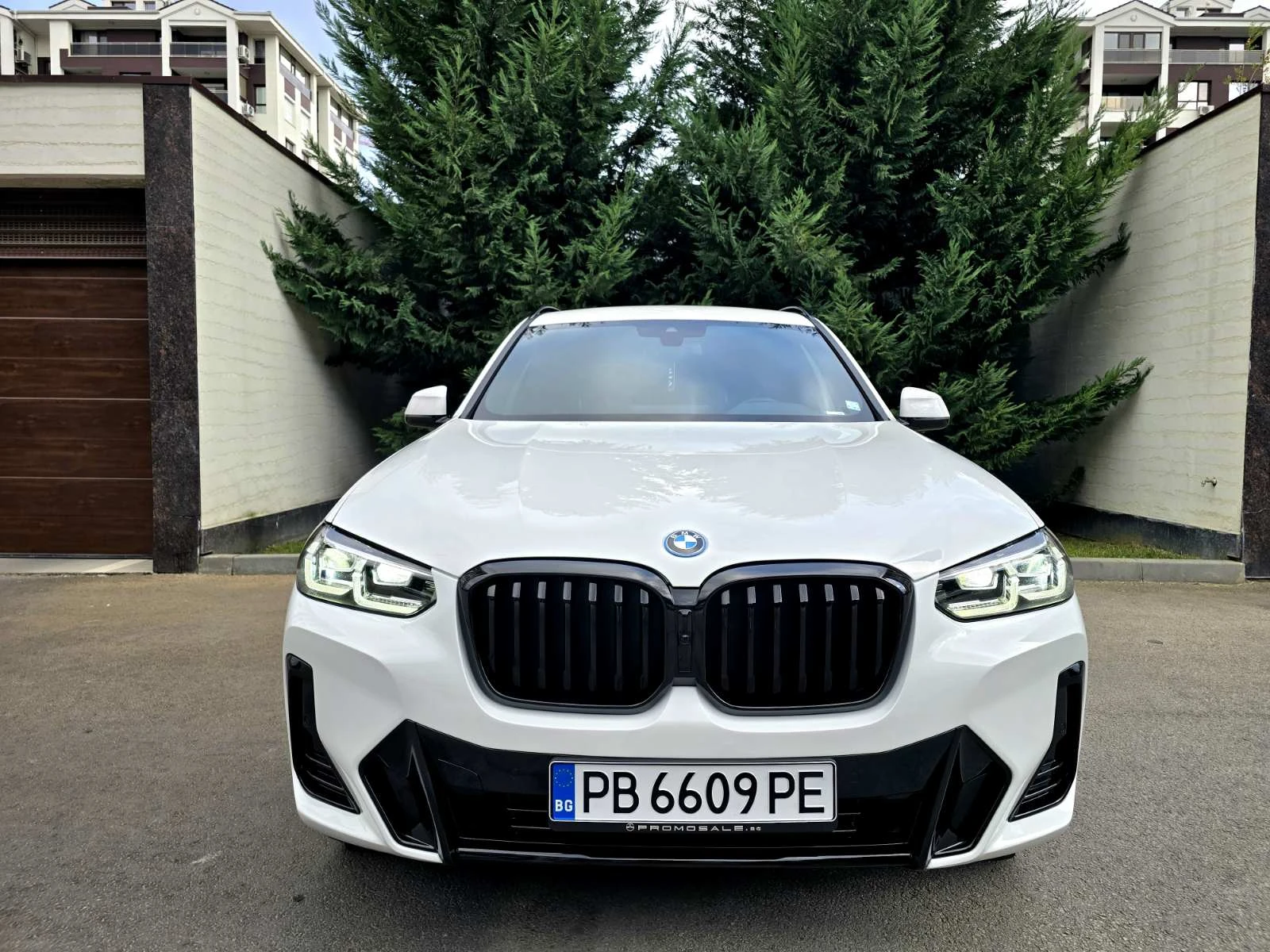 BMW X3 FACE XDRIVE 30E PLUG-IN XYBRID M SPORT - изображение 2