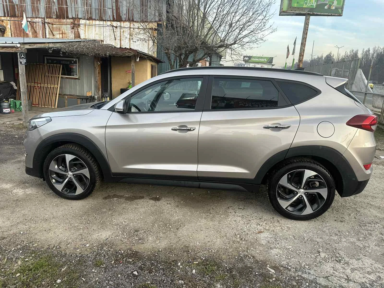 Hyundai Tucson 1.6T-GDI 4X4 Aвтоматик Бартер - изображение 8