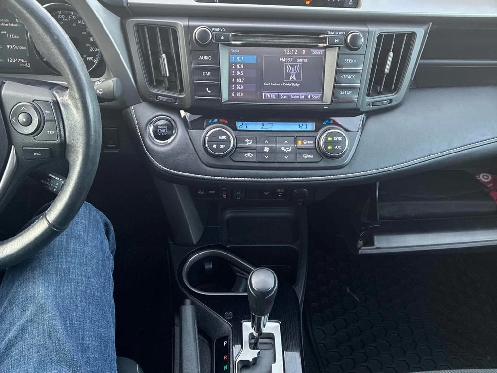 Toyota Rav4 XLE  CARFAX - изображение 9