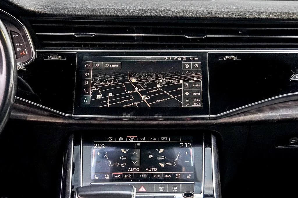 Audi Q8 B&O* BLACK OPTIC* DISTRONIC* ОБДУХ* 360 КАМЕРИ, снимка 10 - Автомобили и джипове - 54343763