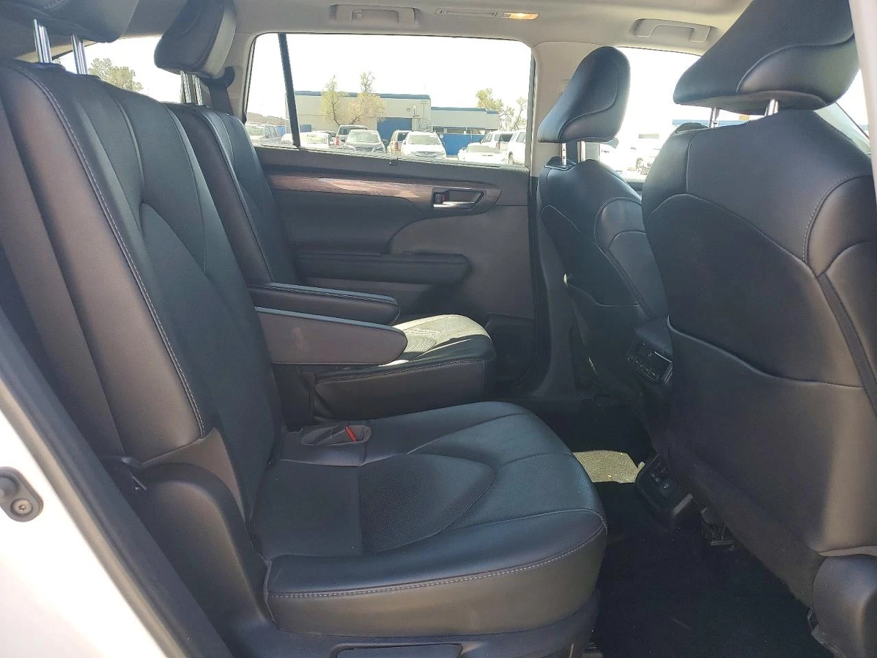 Toyota Highlander, снимка 9 - Автомобили и джипове - 55097126