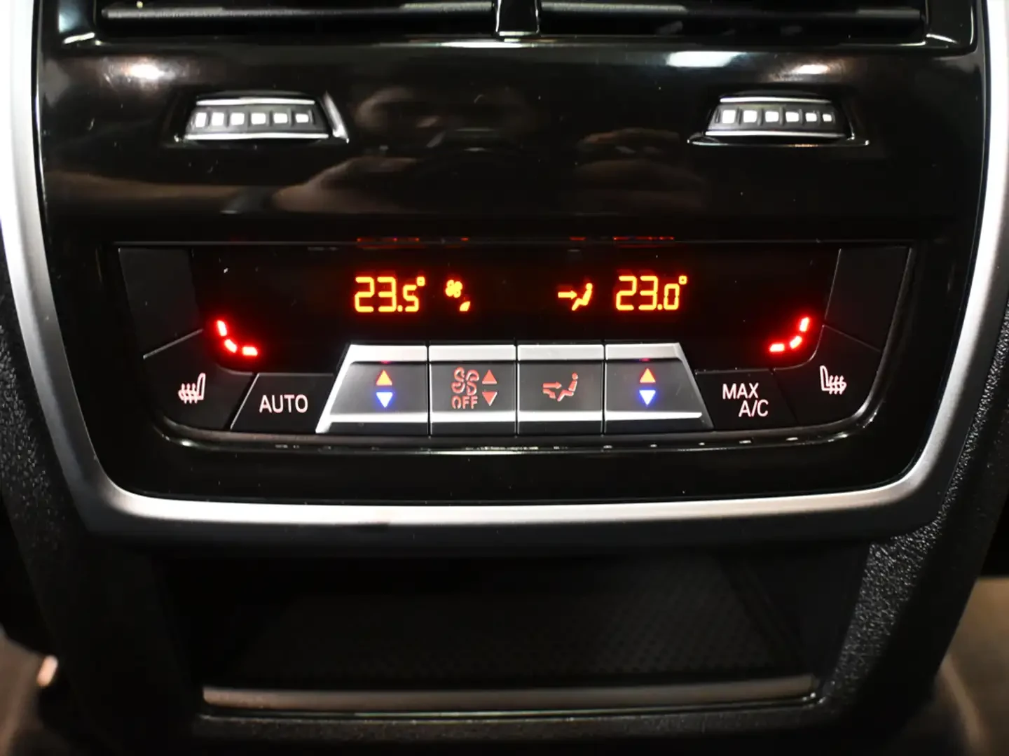 BMW X5 * HUD* 360* pano* Harmon Kardon* подгрев* ЛИЗИНГ, снимка 17 - Автомобили и джипове - 55951143