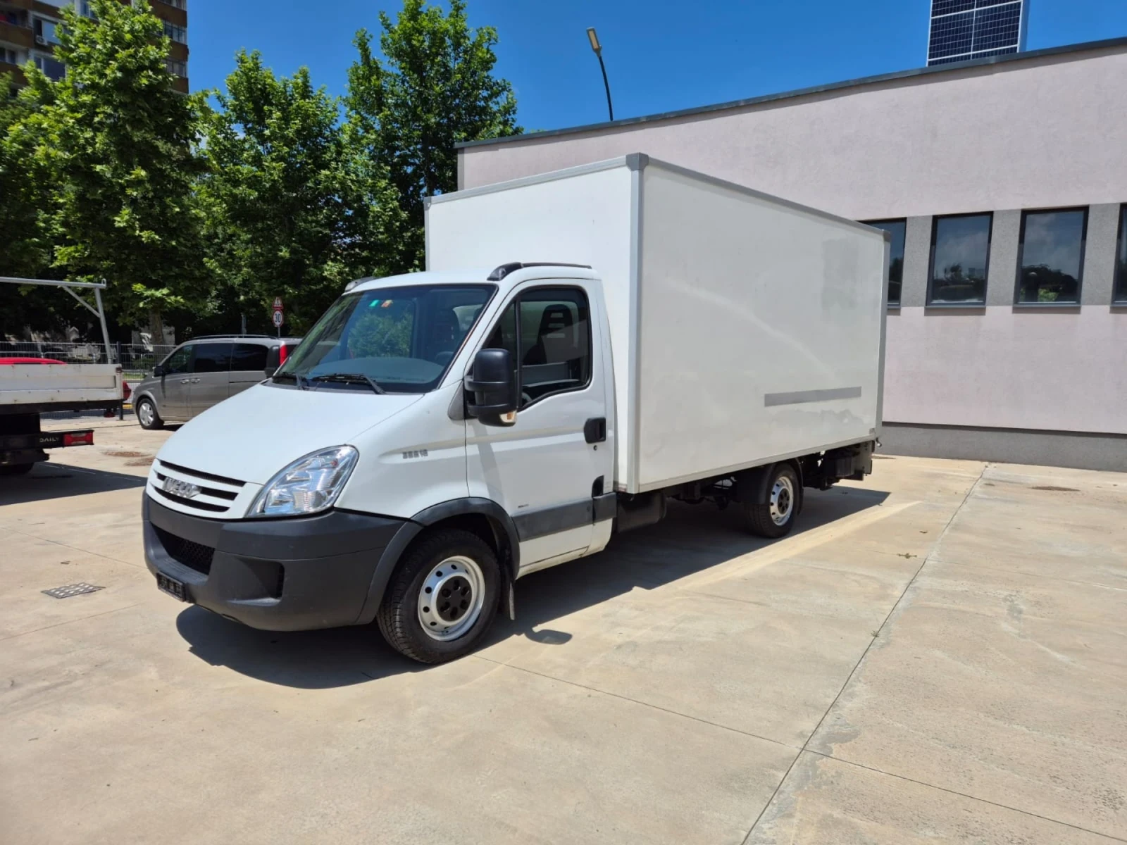 Iveco 35S18 3.0HPI швейцарски 4.20м