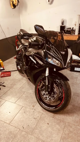 Обява за продажба на Honda Cbr 1000RR Fireblade ~8 000 лв. - изображение 1