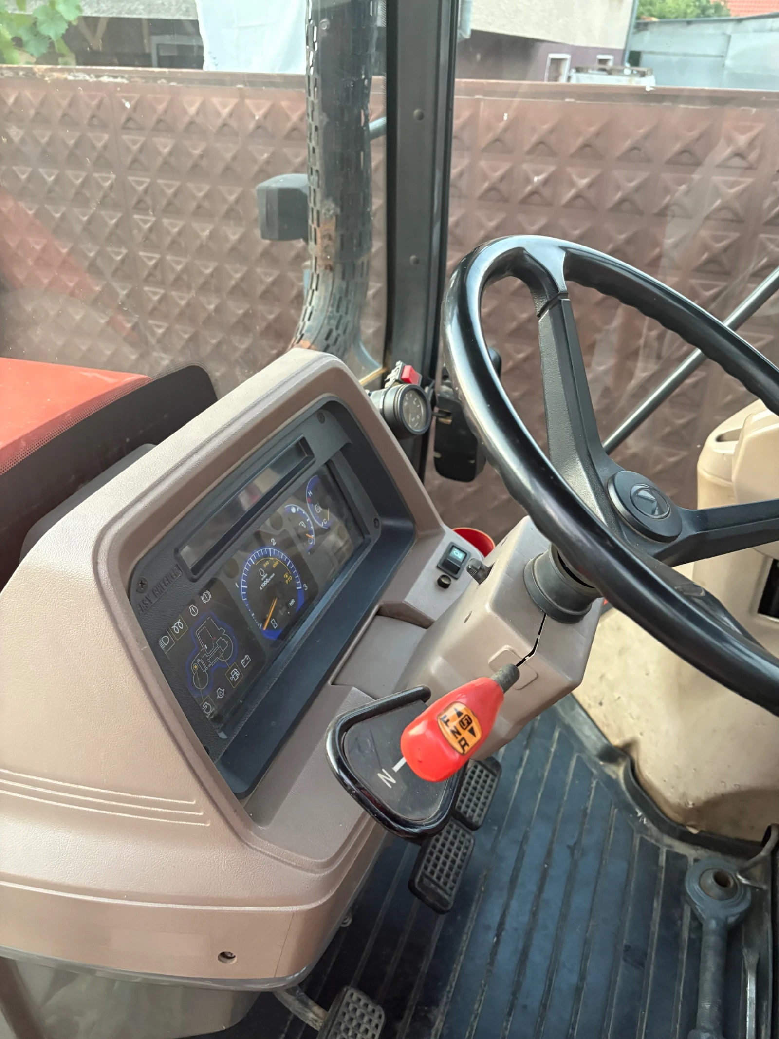 Трактор Kubota 128 - изображение 7