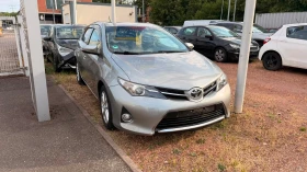 Toyota Auris 1.6 БЕНЗИН, снимка 15