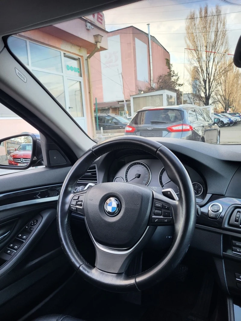 BMW 530 xDrive Touring Steptronic 258 к.с., снимка 11 - Автомобили и джипове - 44438703