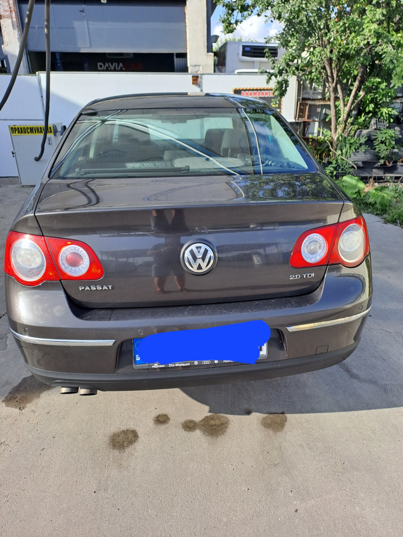 VW Passat, снимка 3 - Автомобили и джипове - 46399911