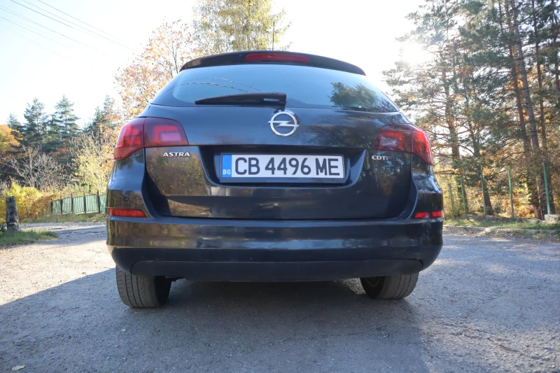 Opel Astra 1.7 CDTI, снимка 4 - Автомобили и джипове - 47890850