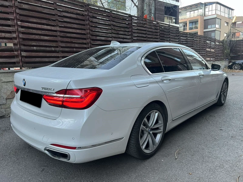 BMW 750 Li xDrive B&W FULL !!, снимка 3 - Автомобили и джипове - 48138606