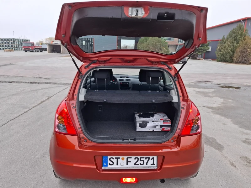 Suzuki Swift, снимка 9 - Автомобили и джипове - 48585158