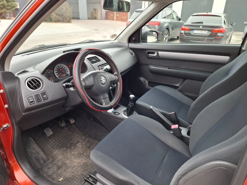 Suzuki Swift, снимка 14 - Автомобили и джипове - 48585158