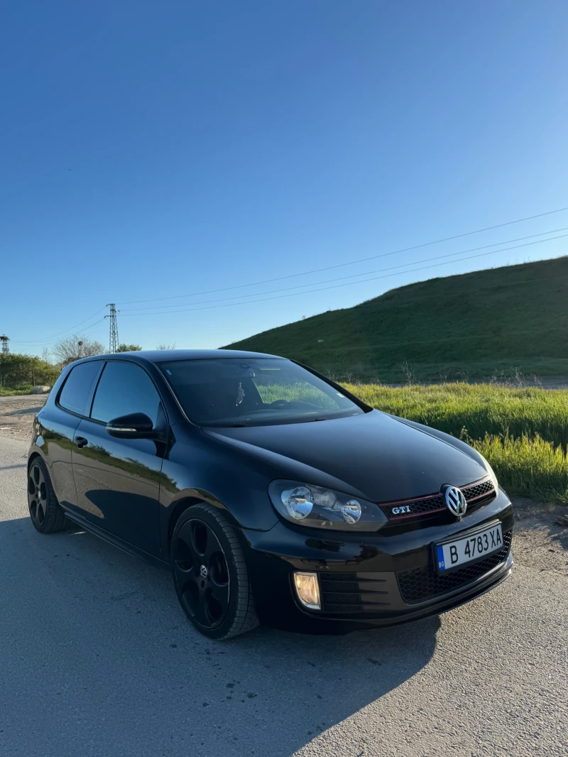 VW Golf GTI 2.0T 235, снимка 2 - Автомобили и джипове - 52056071