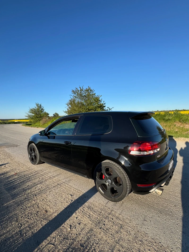 VW Golf GTI 2.0T 235, снимка 8 - Автомобили и джипове - 52056071