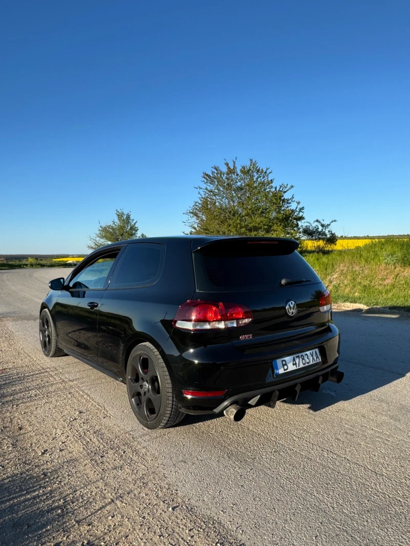 VW Golf GTI 2.0T 235, снимка 5 - Автомобили и джипове - 52056071