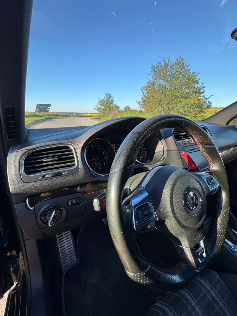 VW Golf GTI 2.0T 235, снимка 11 - Автомобили и джипове - 52056071