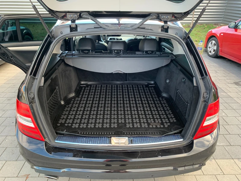 Mercedes-Benz C 220 CDI, AMG LINE, AVANTGARD, FULL SERVICE, NAVI, снимка 15 - Автомобили и джипове - 52300508