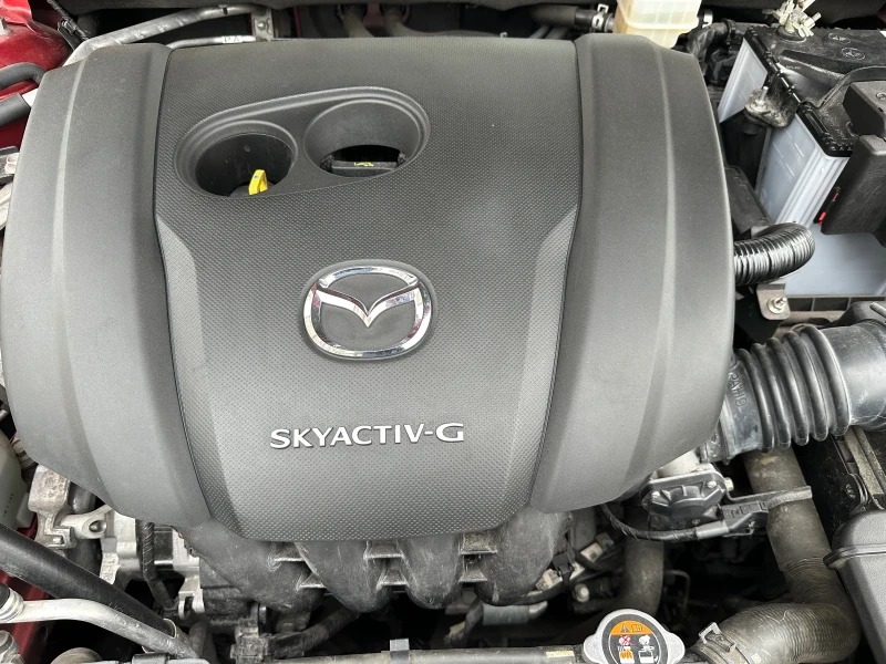 Mazda 3 Skyactiv-G.M Hybrid, снимка 9 - Автомобили и джипове - 51854055