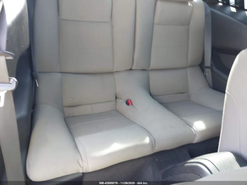 Ford Mustang 3.7L V-6 DOHC, VVT, 305HP Rear Wheel Drive, снимка 13 - Автомобили и джипове - 52775548