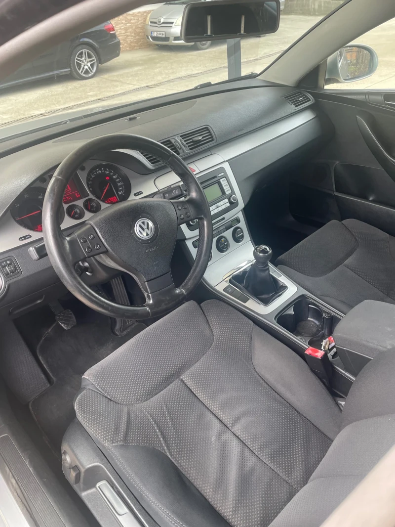 VW Passat, снимка 5 - Автомобили и джипове - 53104047