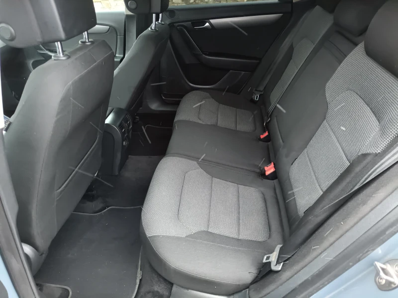VW Passat 2.0 140к автомат нави , снимка 9 - Автомобили и джипове - 53303984