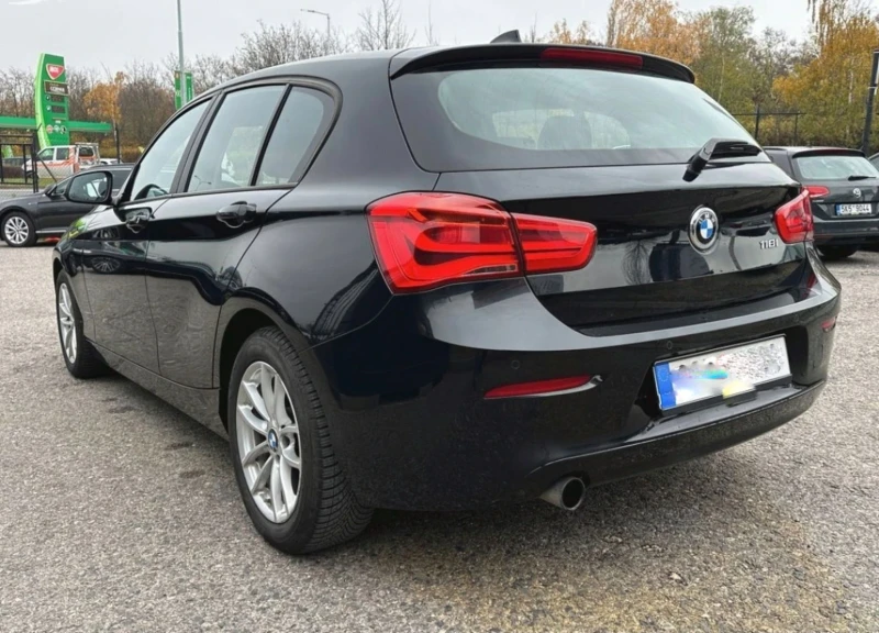 BMW 118 i | 1.5 | Ръчка | Задно , снимка 4 - Автомобили и джипове - 53456328