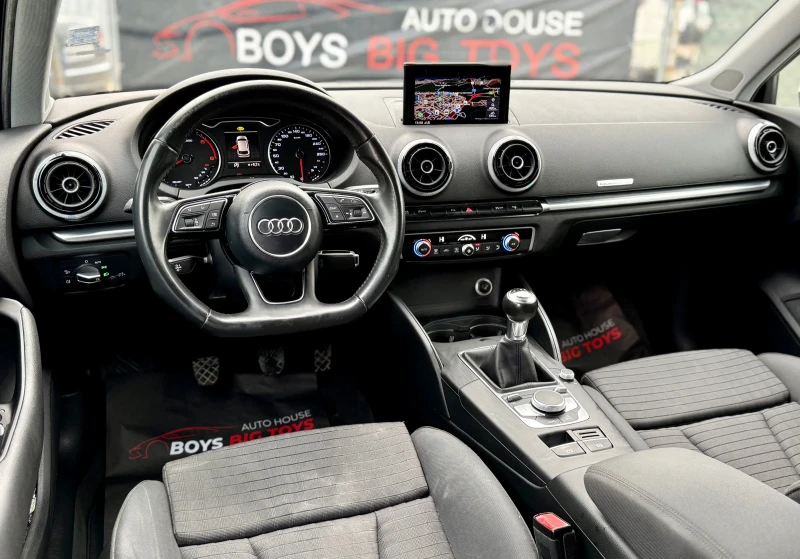 Audi A3 Facelift* 2.0TDI* Quattro* 4x4* БялаПерла* Navi* У, снимка 12 - Автомобили и джипове - 53558522