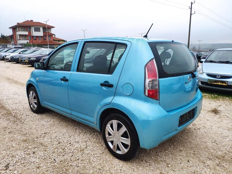 Daihatsu Sirion 1.0i - изображение 4