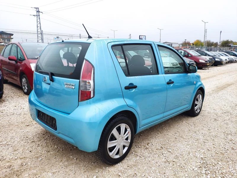 Daihatsu Sirion 1.0i - изображение 6