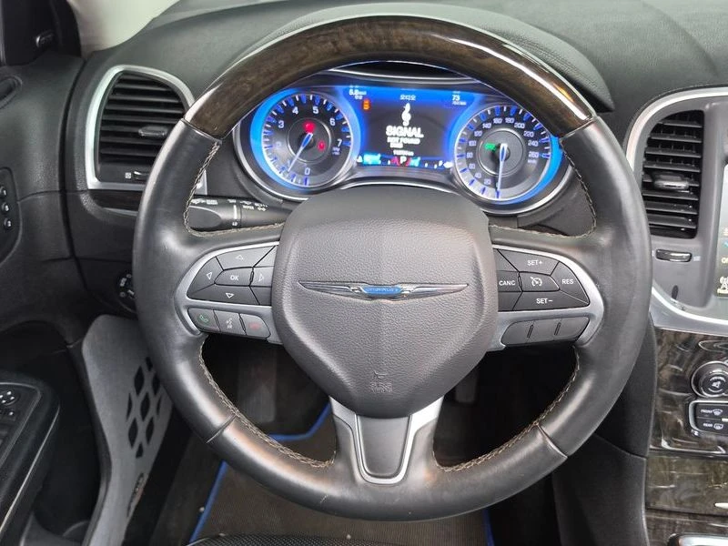 Chrysler 300c 3.6| 292к.с., снимка 13 - Автомобили и джипове - 56368600