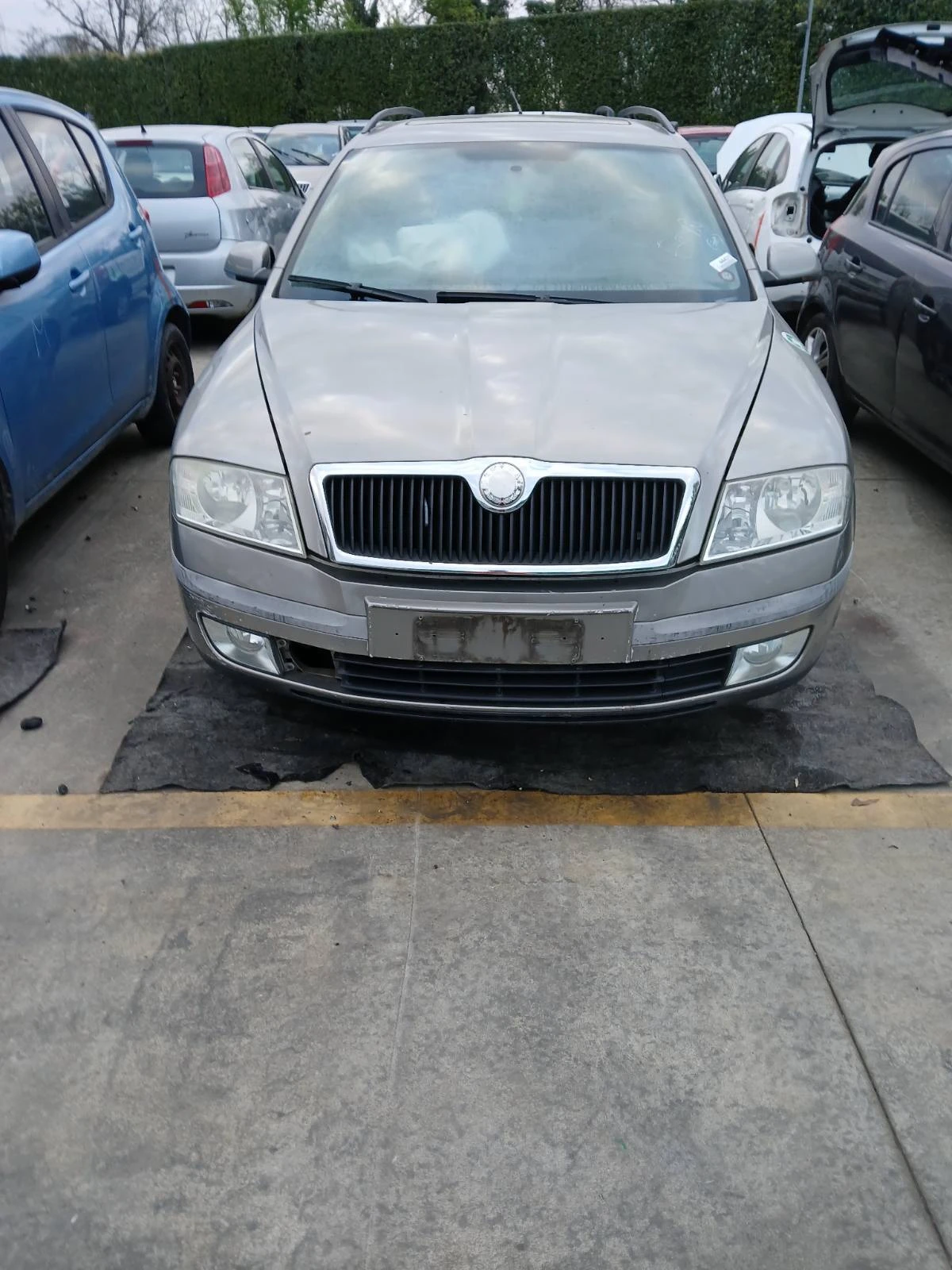 Skoda Octavia 1.9tdi/1.6б, снимка 1