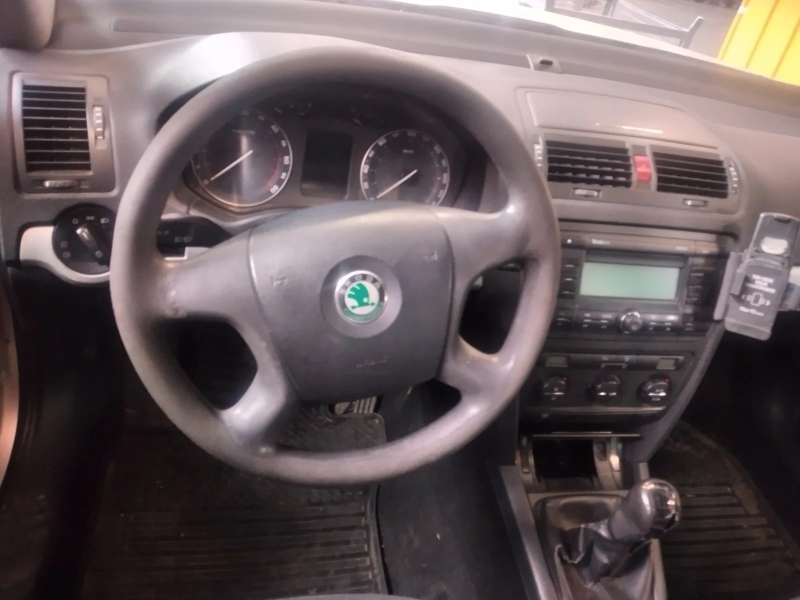 Skoda Octavia 1.9tdi/1.6б | Mobile.bg — изображение 16