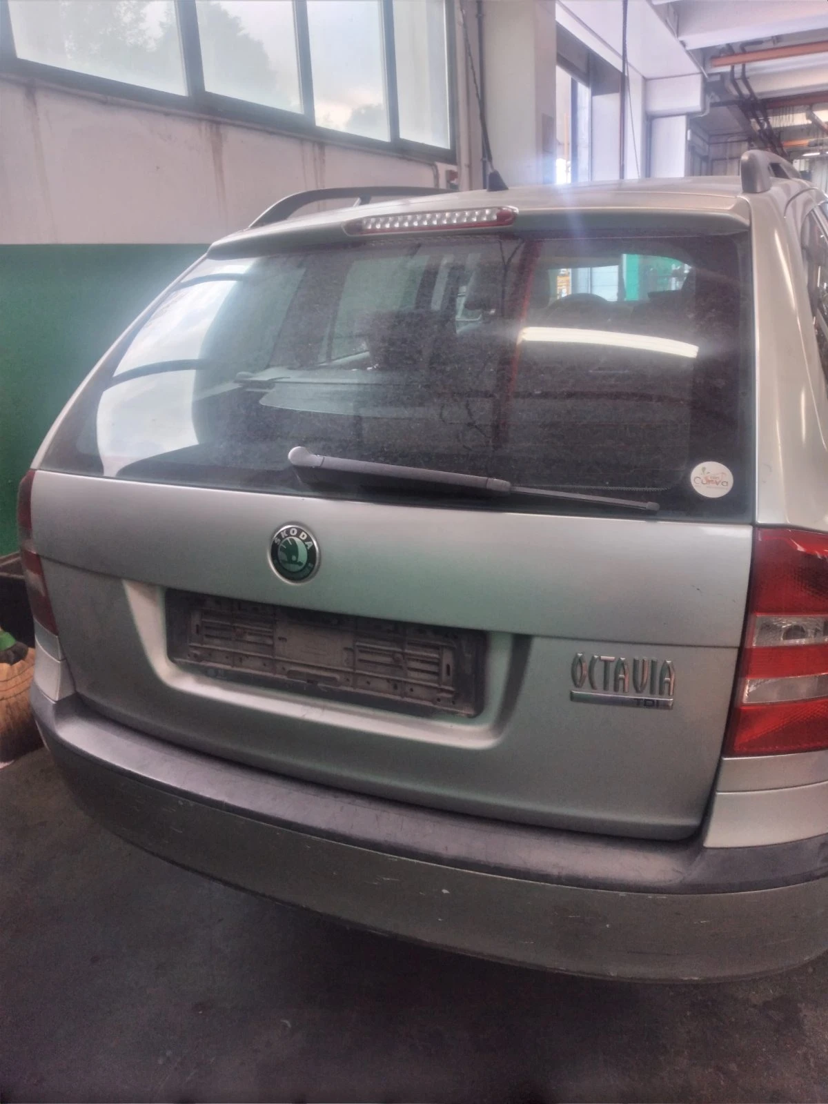 Skoda Octavia 1.9tdi/1.6б | Mobile.bg — изображение 15