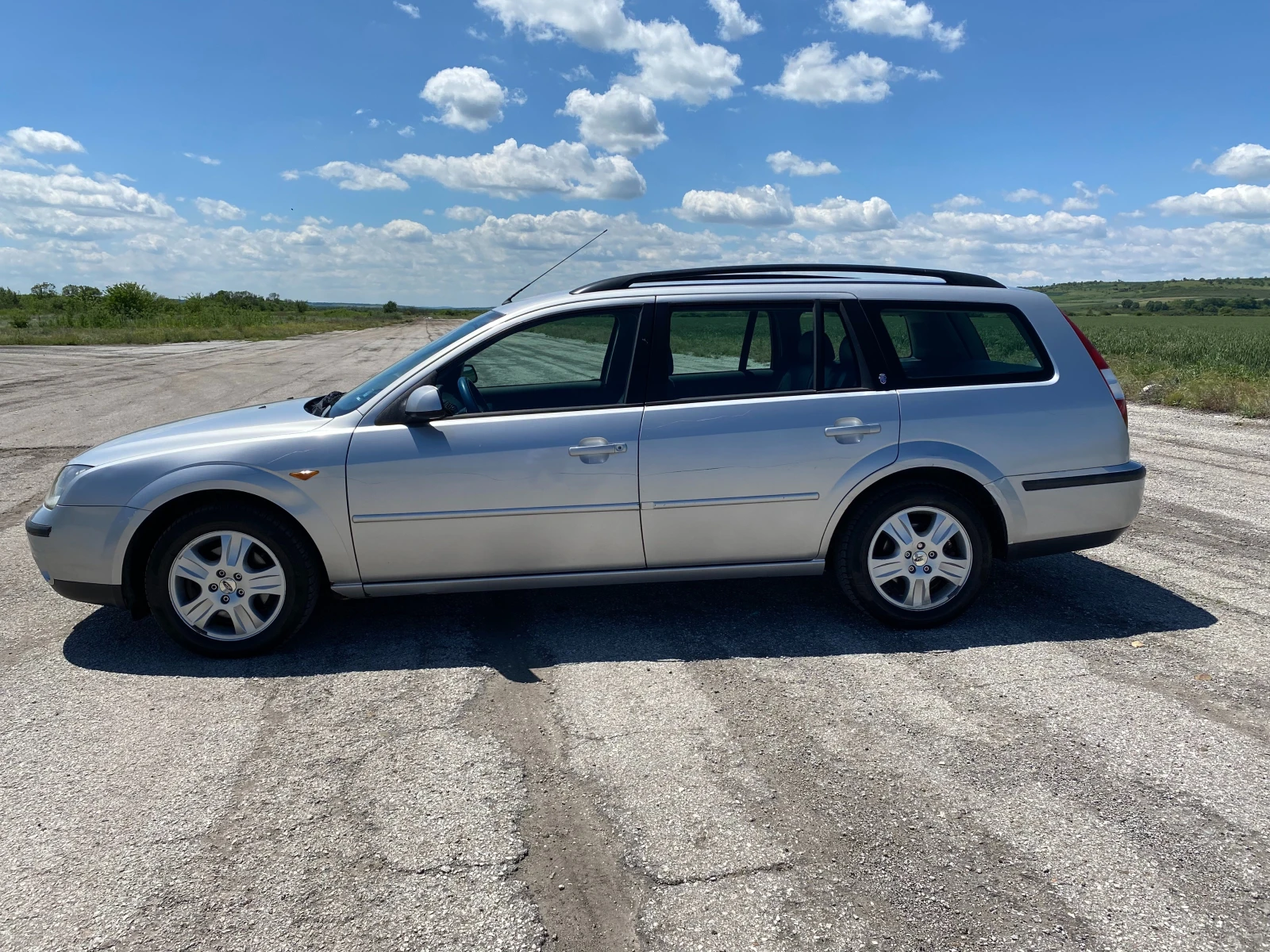 Ford Mondeo Ghia - изображение 4